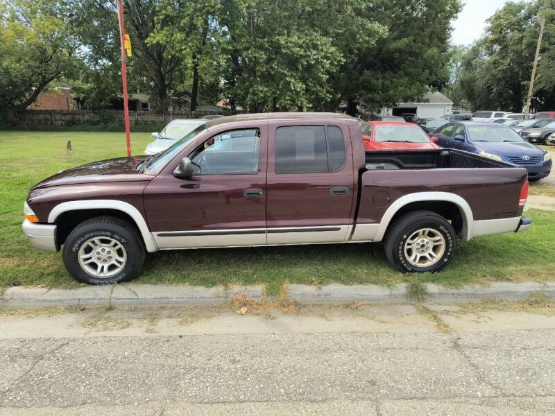 2004 Dodge Dakota for sale at D and D Auto Sales in Topeka KS