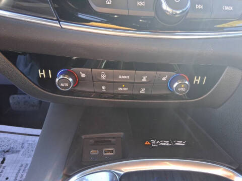 2022 Buick Enclave Essence