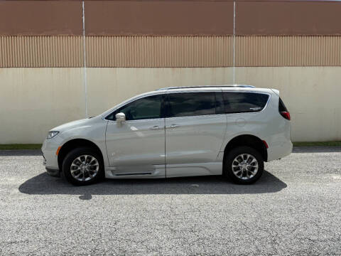 2021 Chrysler Pacifica Touring L
