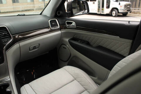 2017 Jeep Grand Cherokee Summit