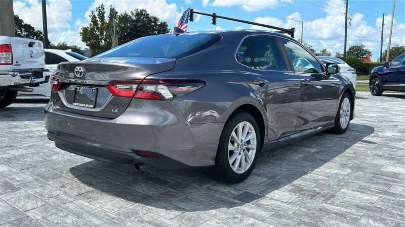 2022 Toyota Camry LE