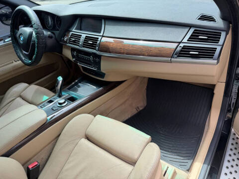 2008 BMW X5 4.8i