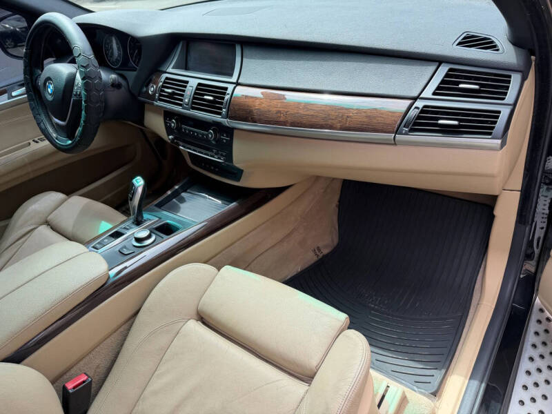 2008 BMW X5 4.8i
