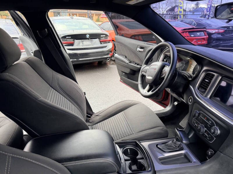 2019 Dodge Charger SXT