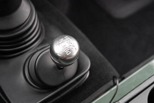 1990 Land Rover Defender