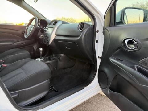 2019 Nissan Versa