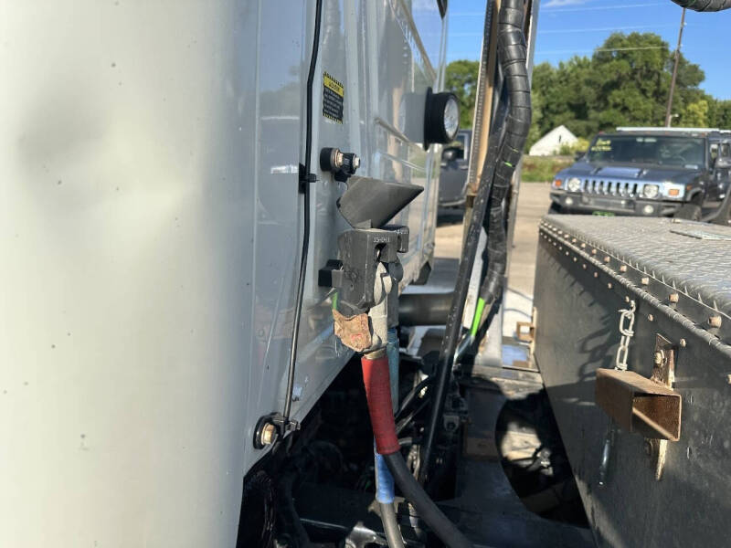 2017 Mack Pinnacle