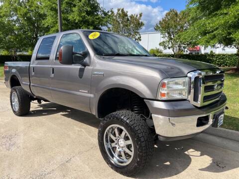 2007 Ford F-250 Super Duty for sale at UNITED AUTO WHOLESALERS LLC in Portsmouth VA