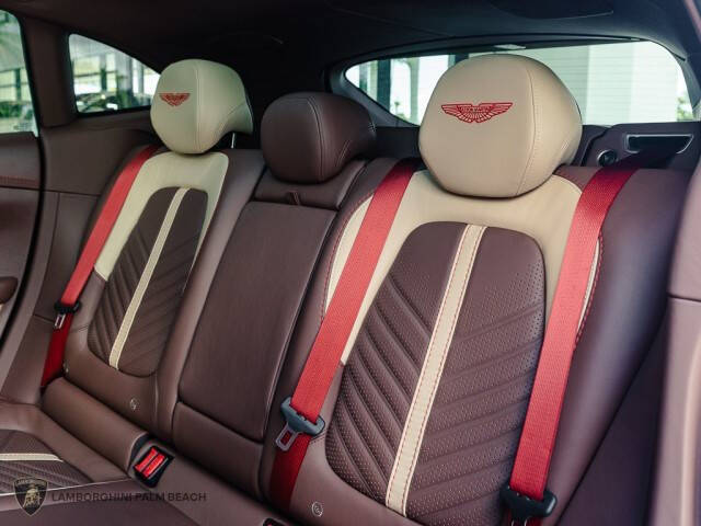 2023 Aston Martin DBX 707