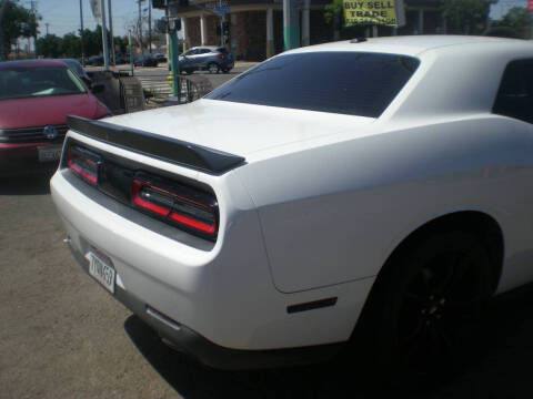2017 Dodge Challenger SXT