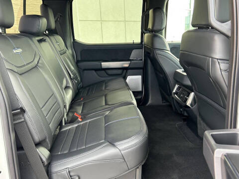 2025 Ford F-450 Super Duty Platinum