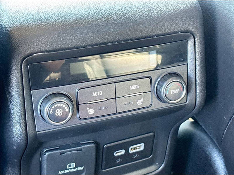 2022 GMC Acadia AT4