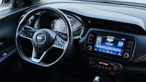 2021 Nissan Kicks SR