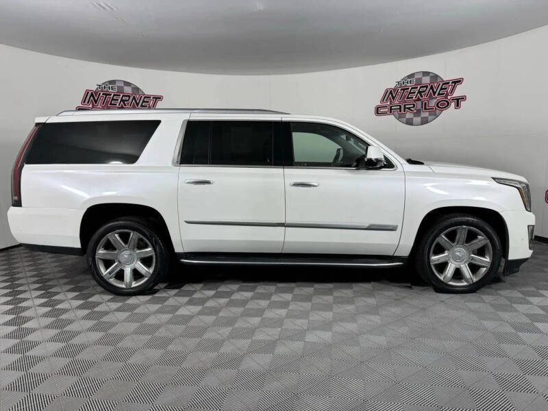 2019 Cadillac Escalade ESV Luxury