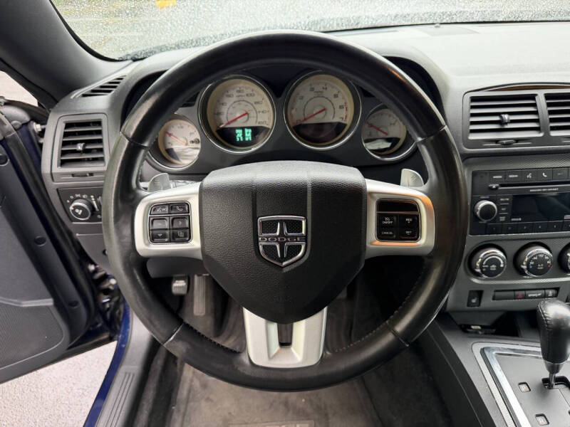 2013 Dodge Challenger R/T Plus