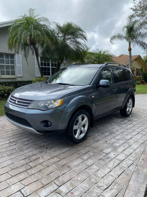 2008 Mitsubishi Outlander for sale at CARS AMAZON LLC in Miami FL