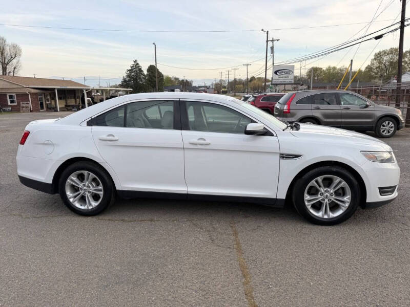 2013 Ford Taurus SEL