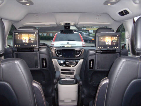 2018 Chrysler Pacifica Touring L Plus