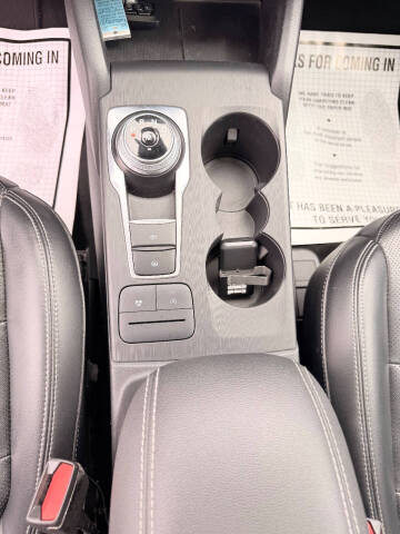 2020 Ford Escape SEL
