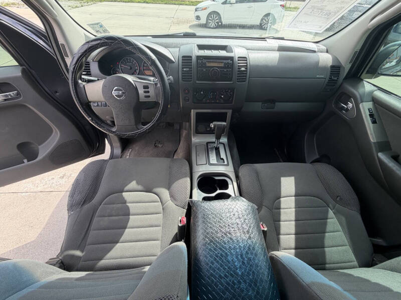 2011 Nissan Pathfinder S