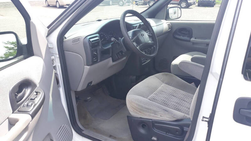 2002 Chevrolet Venture LS