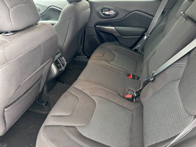 2020 Jeep Cherokee Latitude