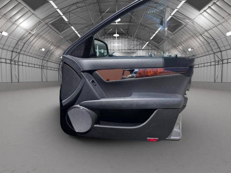 2009 Mercedes-Benz C-Class C 300 Sport