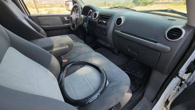 2003 Ford Expedition XLT