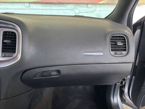 2015 Dodge Charger SE