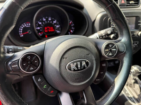 2017 Kia Soul +