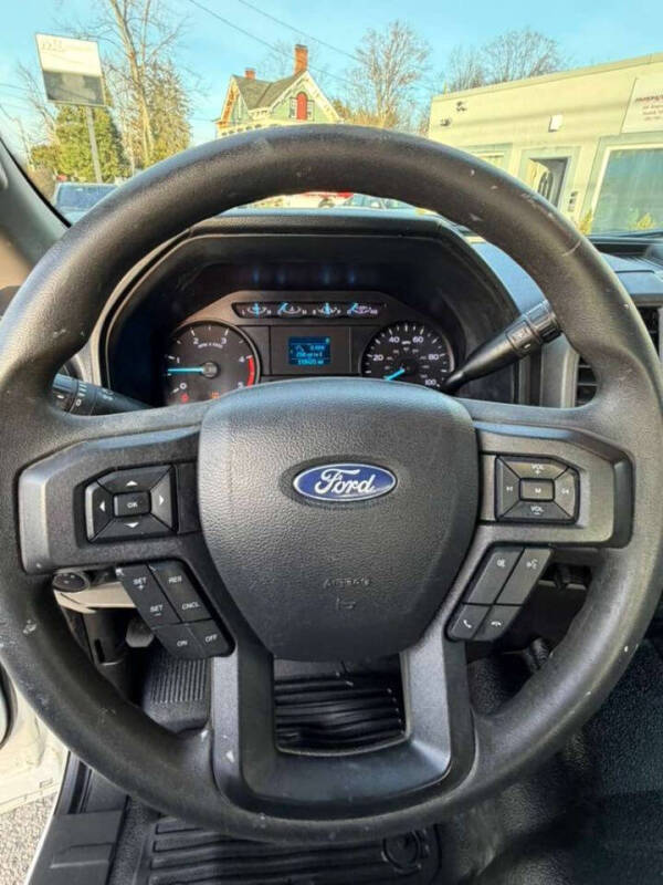 2022 Ford F-350 Super Duty XL