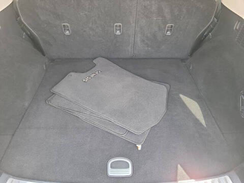 2025 Genesis GV70 2.5T Standard