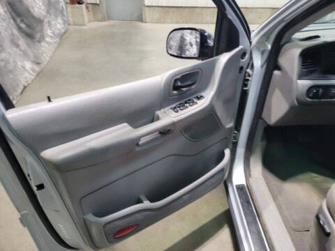 2003 Ford Windstar