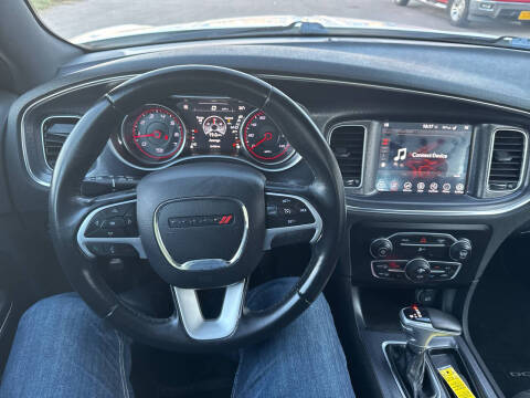 2017 Dodge Charger SXT