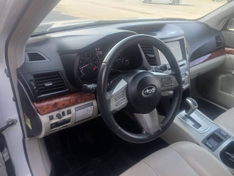 2011 Subaru Outback 2.5i Limited