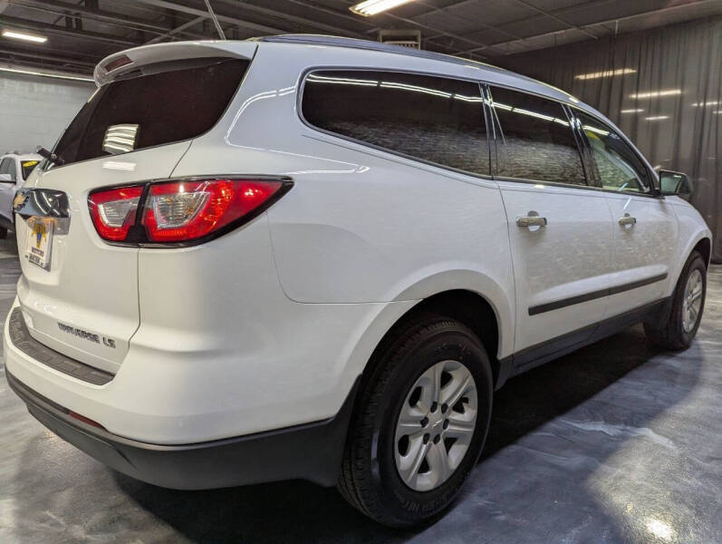 2017 Chevrolet Traverse LS