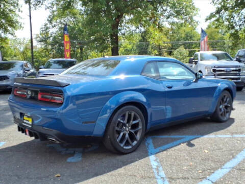 2022 Dodge Challenger SXT