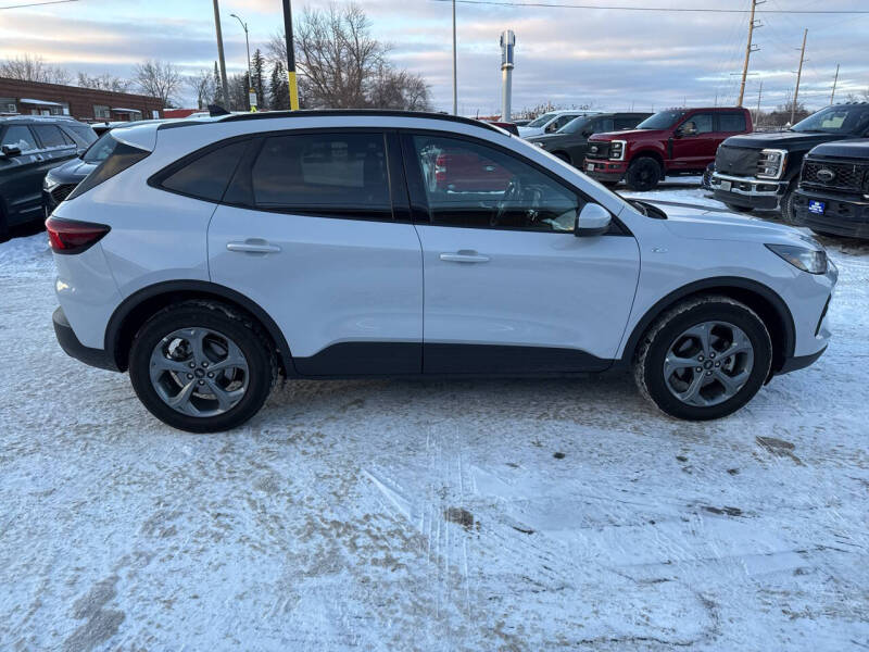 2025 Ford Escape ST-Line Select