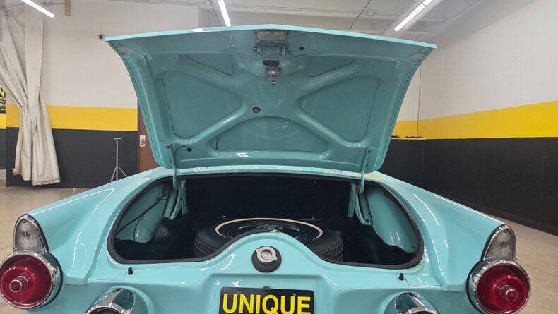 1955 Ford Thunderbird