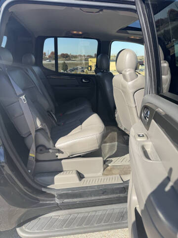 2004 GMC Envoy XUV SLT