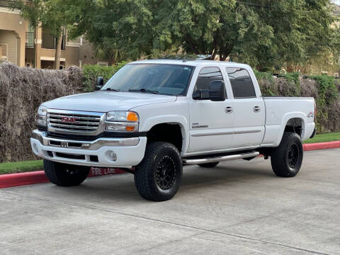 2007 GMC Sierra 2500HD Classic for sale at RBP Automotive Inc. in Houston TX