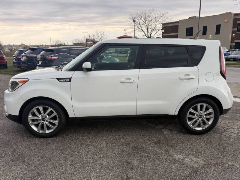 2017 Kia Soul +