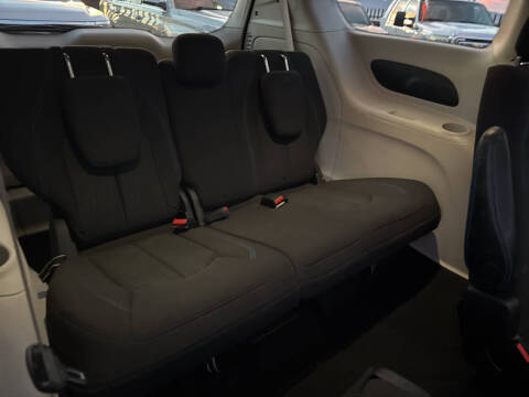 2021 Chrysler Pacifica Touring