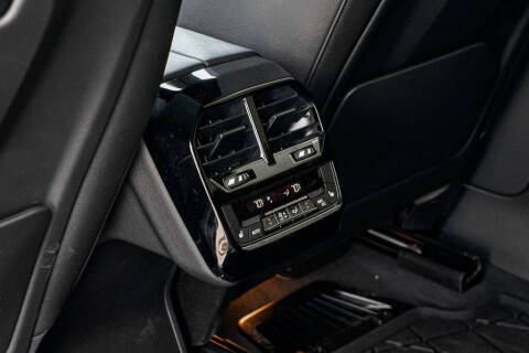 2025 BMW iX xDrive50