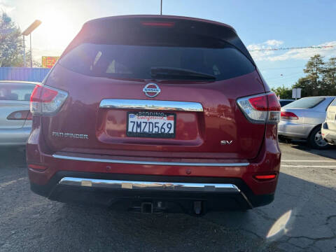 2015 Nissan Pathfinder