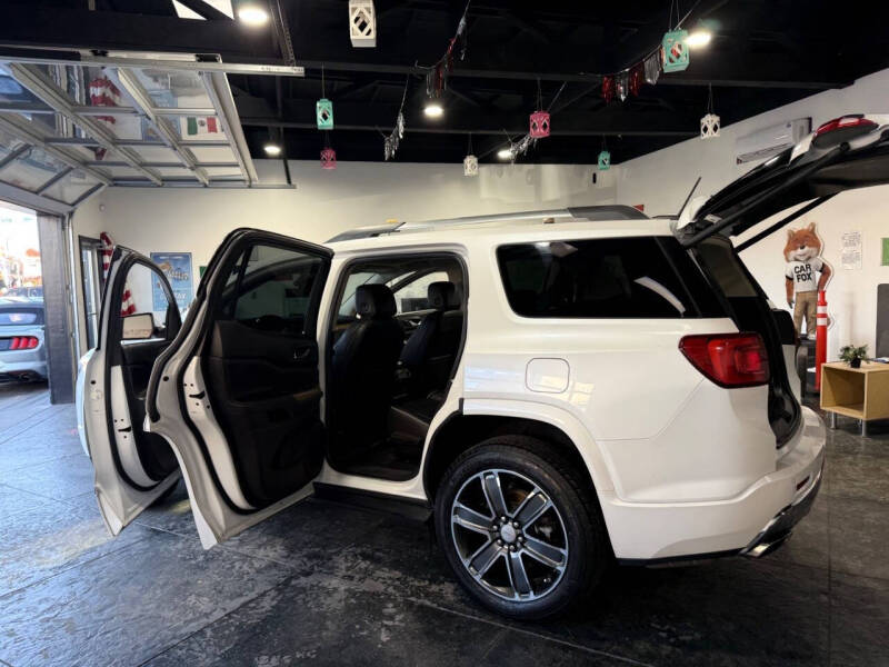 2018 GMC Acadia Denali