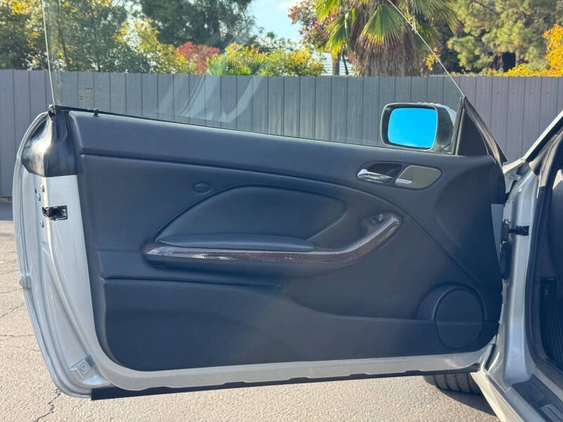 2004 BMW 3 Series 325Ci