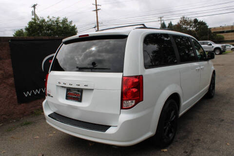 2020 Dodge Grand Caravan SE Plus