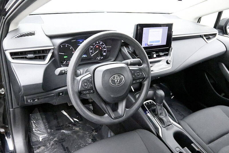 2025 Toyota Corolla Hybrid LE