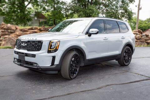 2022 Kia Telluride for sale at CROSSROAD MOTORS in Caseyville IL